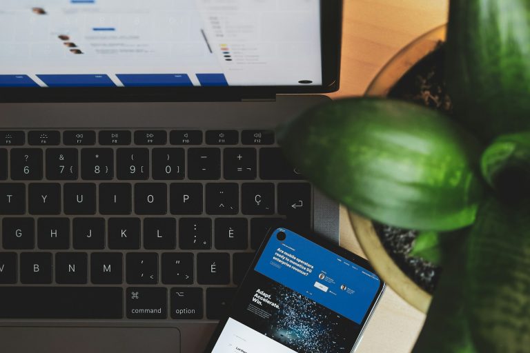 Czym są smart kontrakty (smart contracts) ?